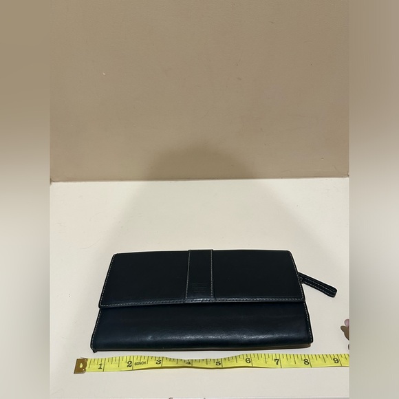 Coach Vintage Black Leather Trifold Long Wallet - Picture 10 of 11